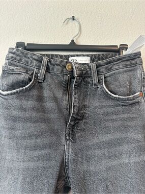 Zara Women's Washed Charcoal High-Rise Jeans